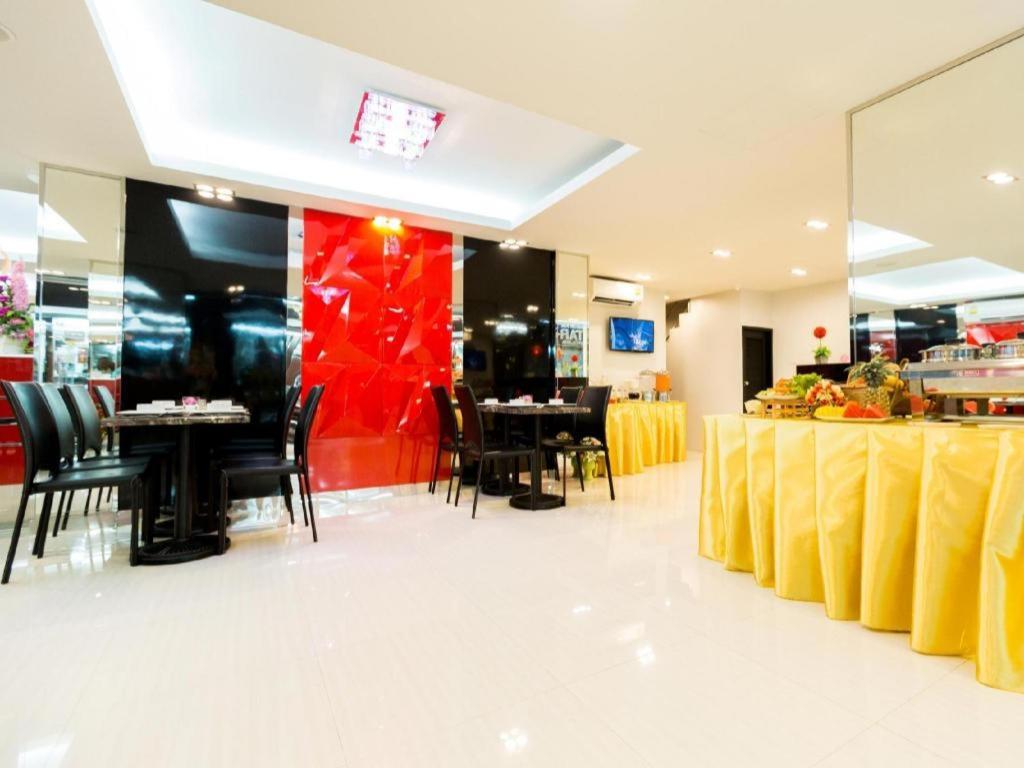 Euro Luxury Pavillion Pratunam Бангкок Екстер'єр фото