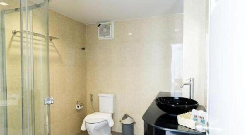 Euro Luxury Pavillion Pratunam Бангкок Екстер'єр фото